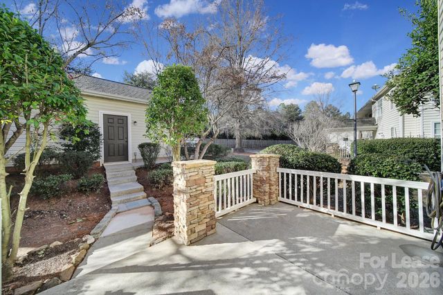 14844 Scothurst Lane, Charlotte, NC 28277