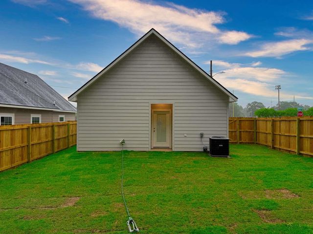 700 Walnut Street, Longview, TX 75601
