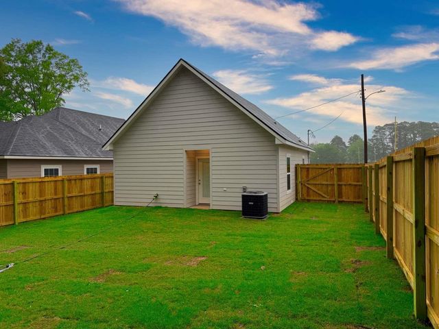 700 Walnut Street, Longview, TX 75601