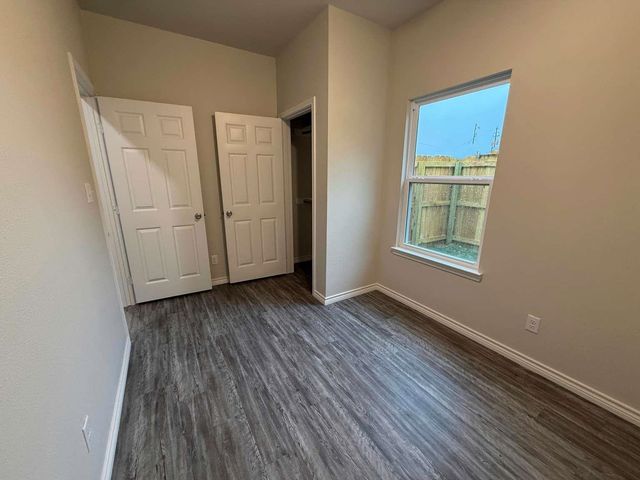 700 Walnut Street, Longview, TX 75601