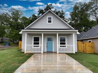 700 Walnut Street, Longview, TX 75601