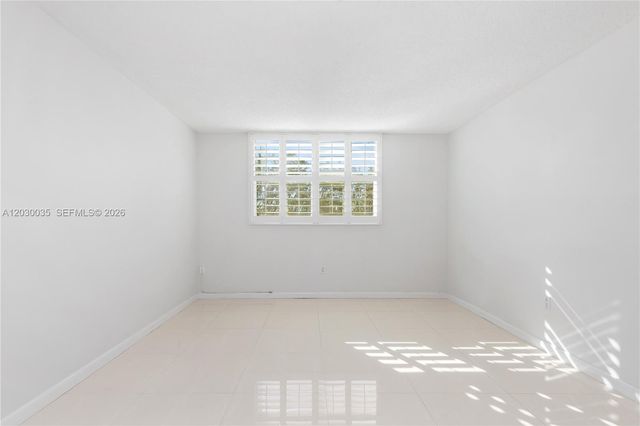 210 Sea View Drive 207, Key Biscayne, FL 33149
