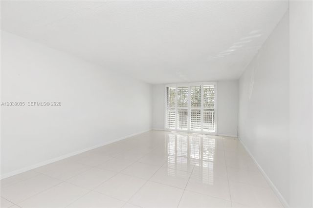 210 Sea View Drive 207, Key Biscayne, FL 33149