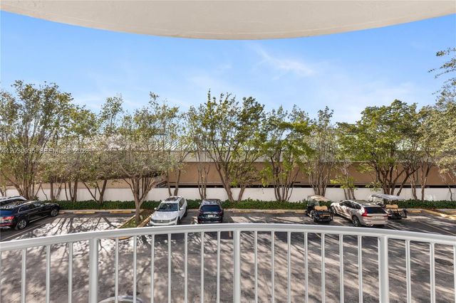 210 Sea View Drive 207, Key Biscayne, FL 33149