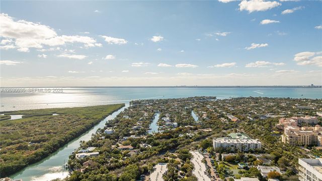 210 Sea View Drive 207, Key Biscayne, FL 33149