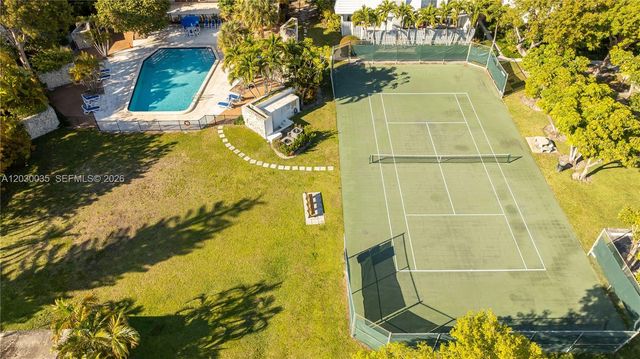 210 Sea View Drive 207, Key Biscayne, FL 33149