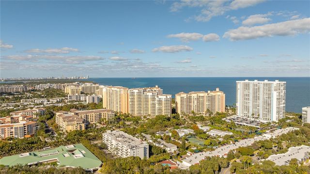 210 Sea View Drive 207, Key Biscayne, FL 33149