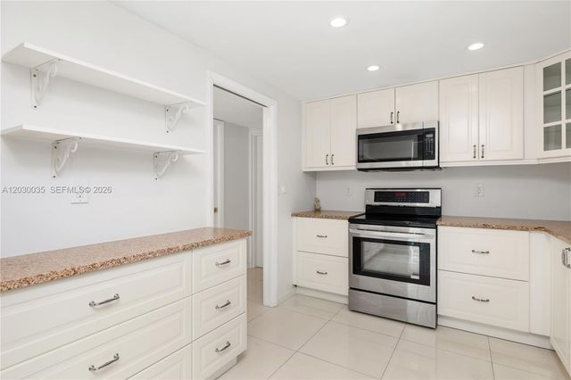210 Sea View Drive 207, Key Biscayne, FL 33149