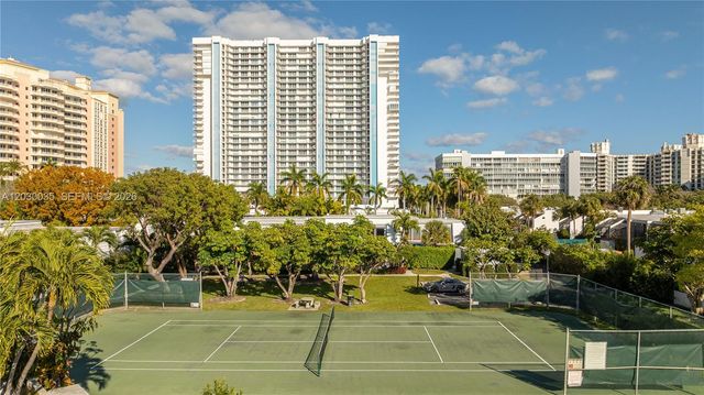 210 Sea View Drive 207, Key Biscayne, FL 33149