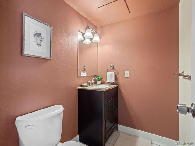 1019 S Alkire Street, Lakewood, CO 80228