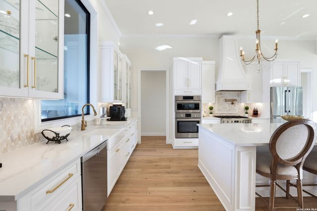 23706 HIGH GDN, San Antonio, TX 78255