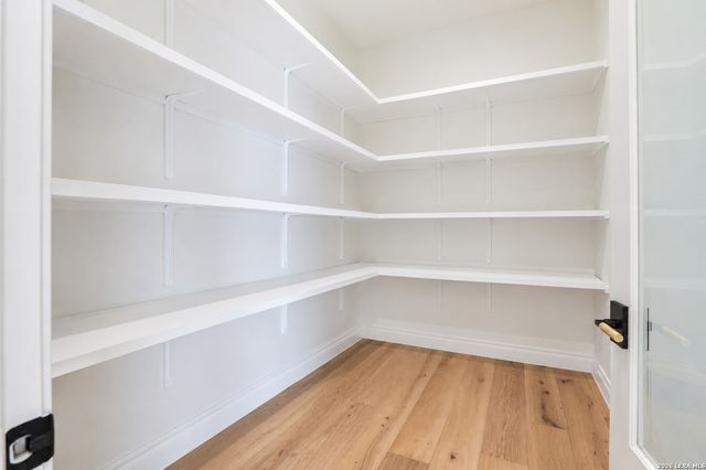 23706 HIGH GDN, San Antonio, TX 78255