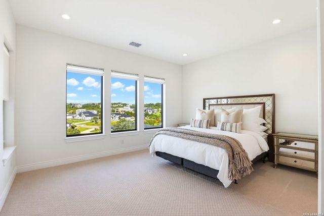 23706 HIGH GDN, San Antonio, TX 78255