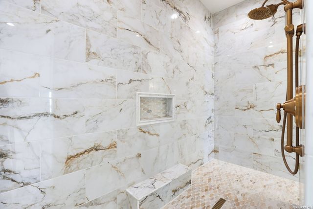 23706 HIGH GDN, San Antonio, TX 78255