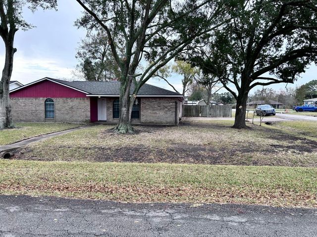4802 24th Street, Dickinson, TX 77539
