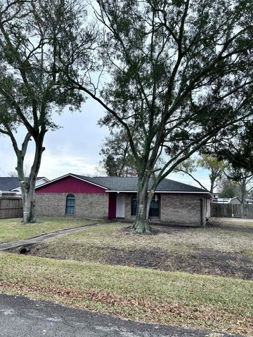4802 24th Street, Dickinson, TX 77539