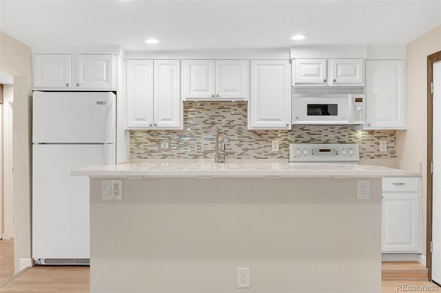 12043 W Cross Drive 204, Littleton, CO 80127