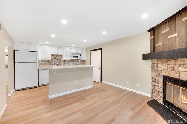 12043 W Cross Drive 204, Littleton, CO 80127