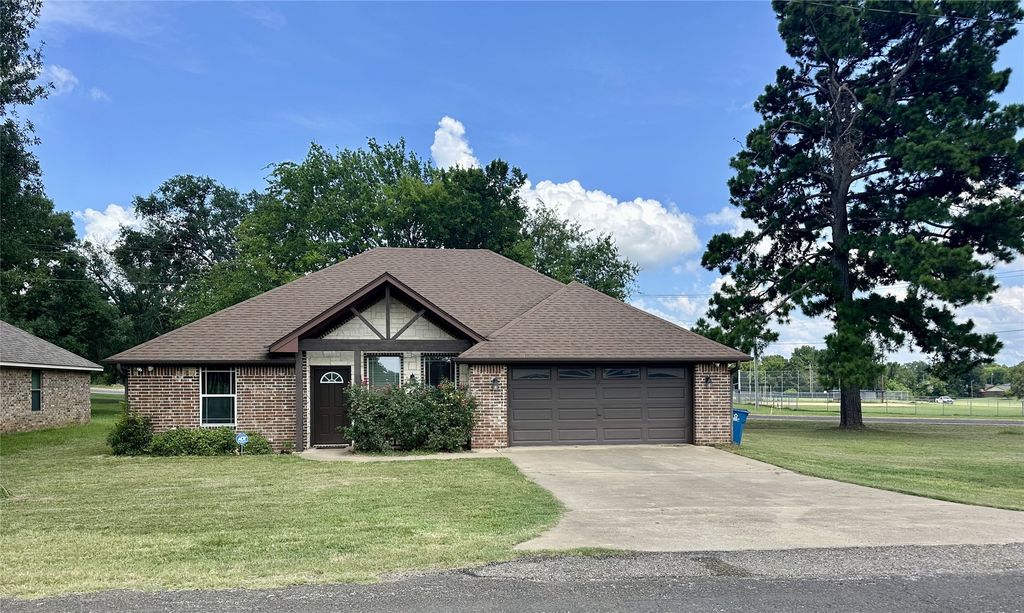 605 Penny Lane, Lindale, TX 75771