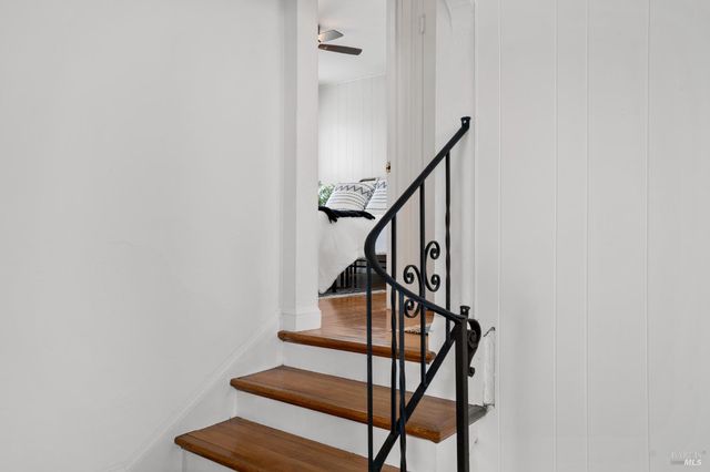 215 Hampshire St, Vallejo, CA 94590