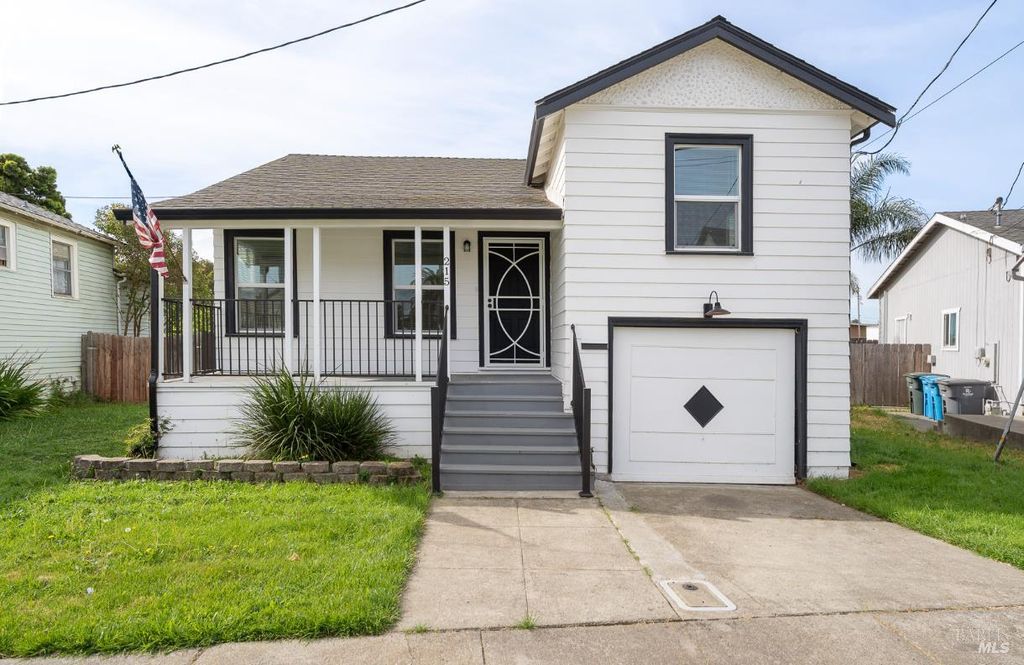 215 Hampshire St, Vallejo, CA 94590