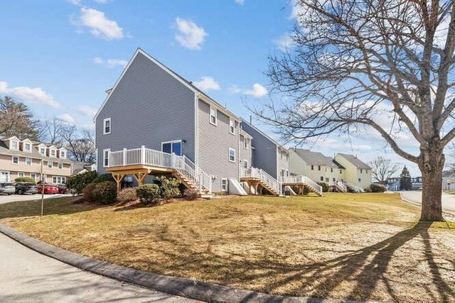 81 Merrimack Meadows Lane 81, Tewksbury, MA 01876