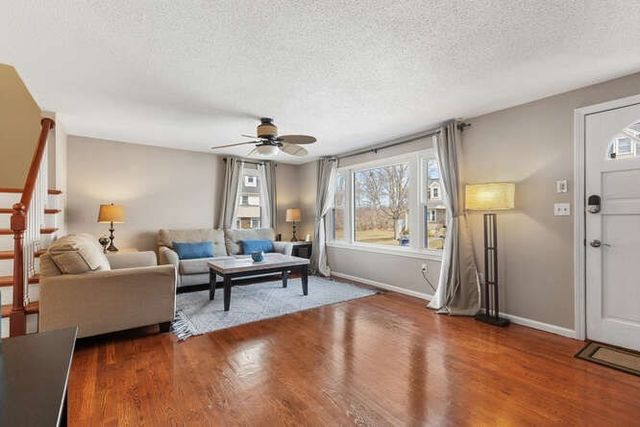 81 Merrimack Meadows Lane 81, Tewksbury, MA 01876