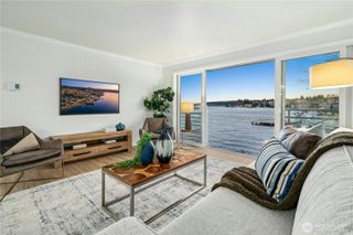 733 Lake Street S #202, Kirkland, WA 98033