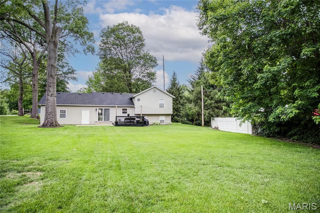 290 Bender Avenue, East Alton, IL 62024