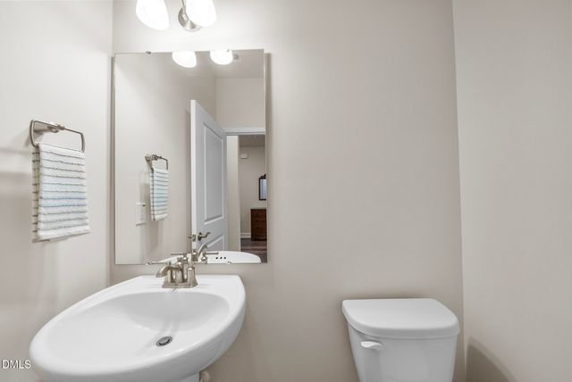 1516 Gatekeeper Lane, Fuquay Varina, NC 27526