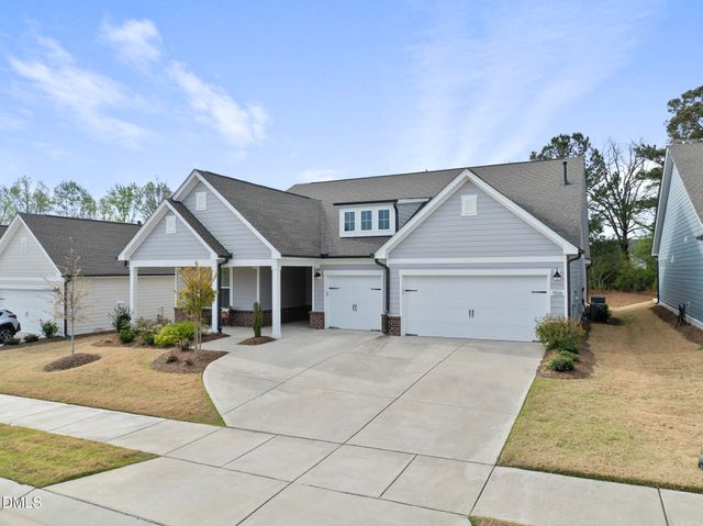 1516 Gatekeeper Lane, Fuquay Varina, NC 27526