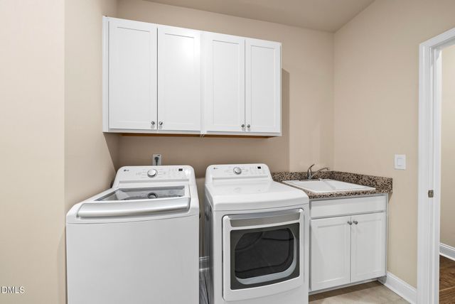 1516 Gatekeeper Lane, Fuquay Varina, NC 27526