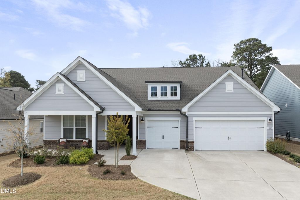 1516 Gatekeeper Lane, Fuquay Varina, NC 27526