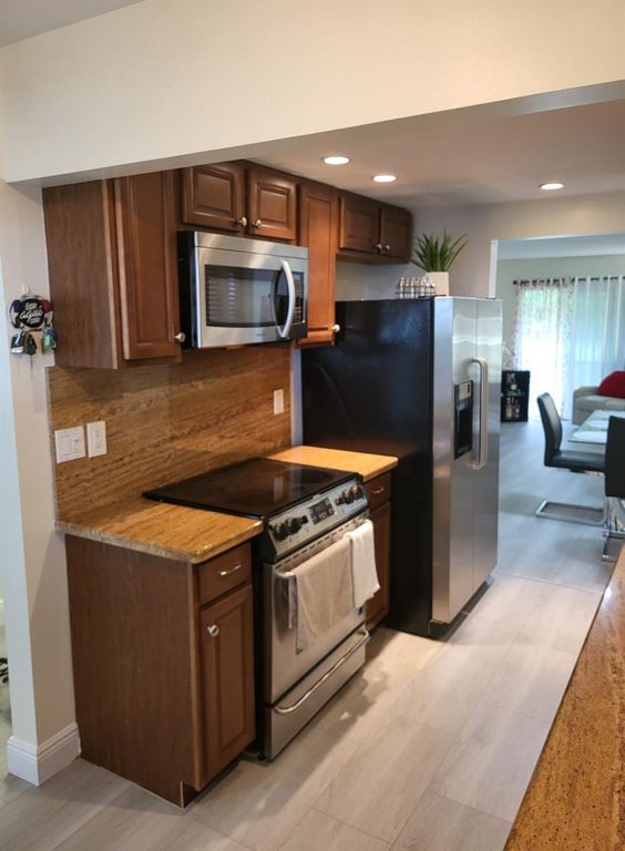 8305 NW 61 Street C110, Tamarac, FL 33321