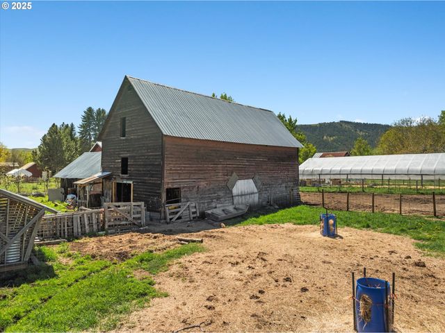 37867 HIGHWAY 414, Halfway, OR 97834