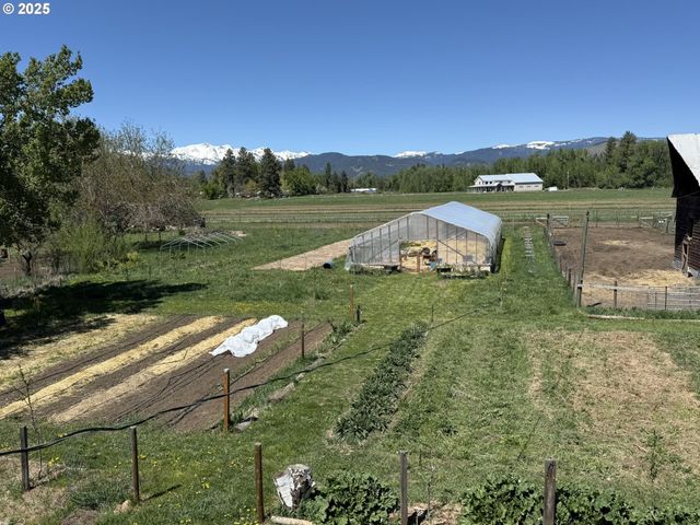 37867 HIGHWAY 414, Halfway, OR 97834