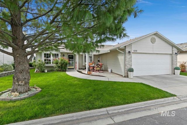 633 N Sterling St, Nampa, ID 83651 property photo