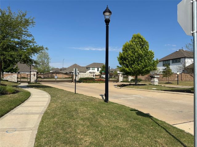 11910 Bazley Knoll Drive, Humble, TX 77346