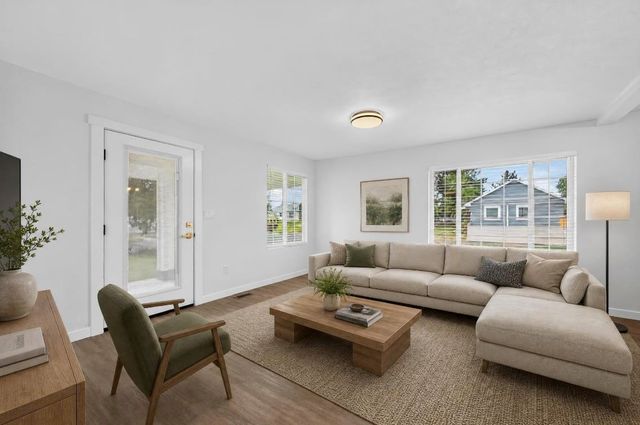 5028 N WASHINGTON St, Spokane, WA 99016
