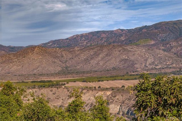 48 Pauma Ridge, Valley Center, CA 92082