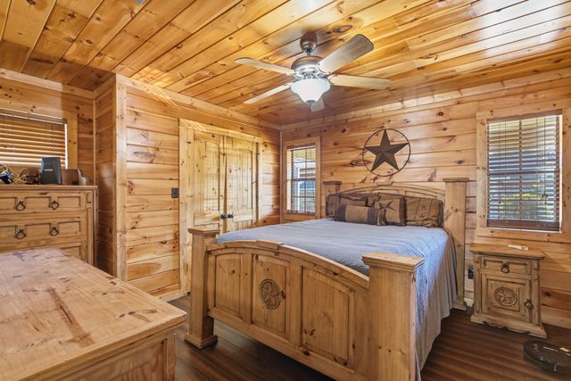 271 County Road 1559, Alba, TX 75410
