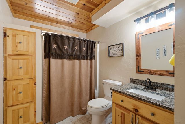 271 County Road 1559, Alba, TX 75410