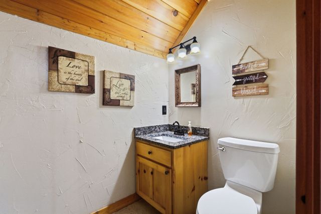 271 County Road 1559, Alba, TX 75410