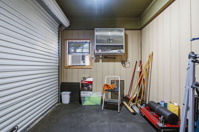 271 County Road 1559, Alba, TX 75410