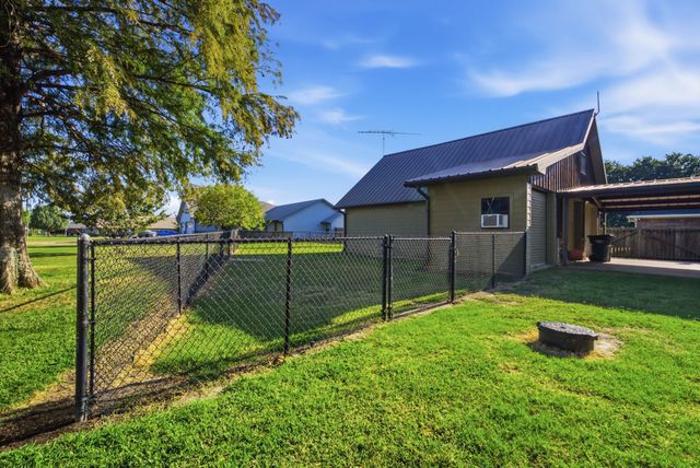 271 County Road 1559, Alba, TX 75410