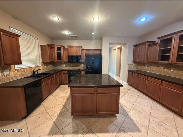421 W Wisteria Place, Chandler, AZ 85248