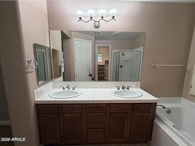 421 W Wisteria Place, Chandler, AZ 85248