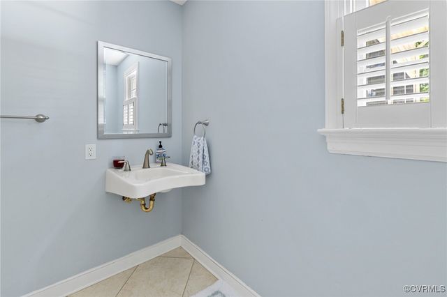 1610 Swansbury Dr, Henrico, VA 23238