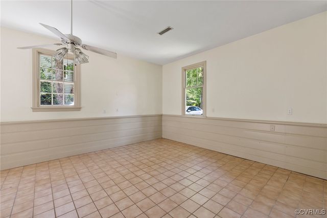 1610 Swansbury Dr, Henrico, VA 23238