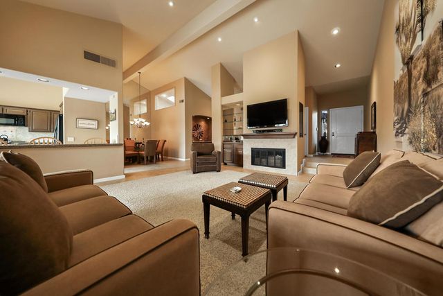 52 Ponderosa Circle, Palm Desert, CA 92211